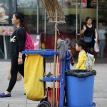 עוזרים לכם לנקות עוזרים לכם לנקות